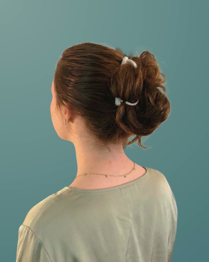 Halo Comb styled look: Effortless messy bun