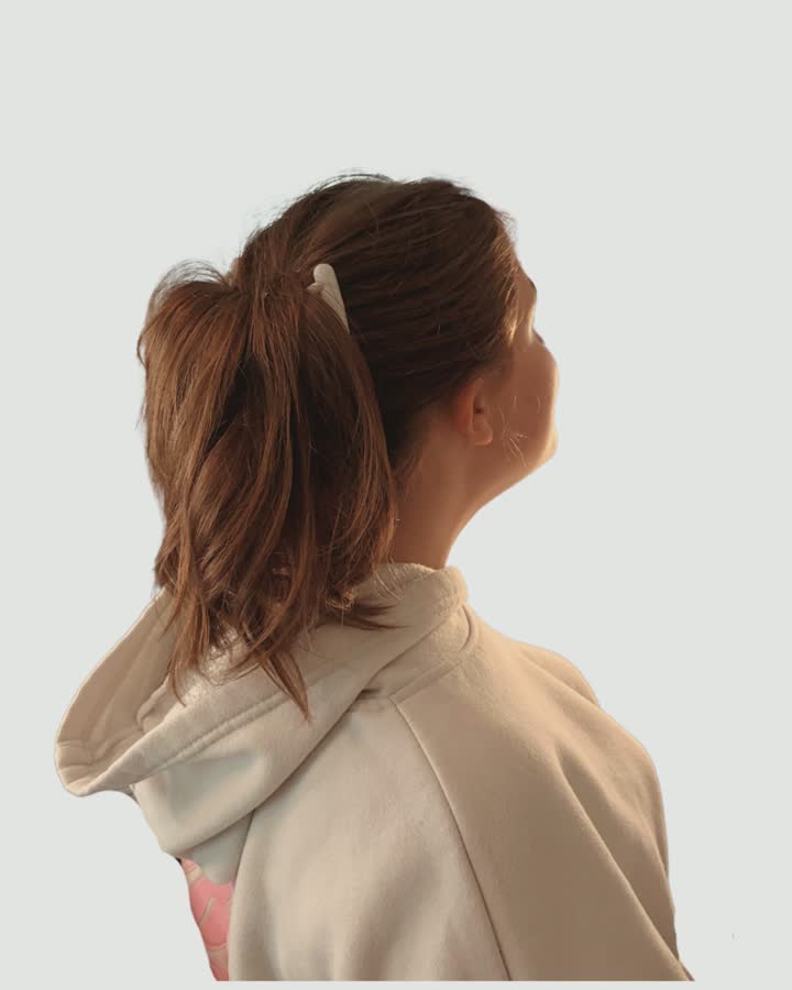 Halo Comb styled look: Sporty high ponytail